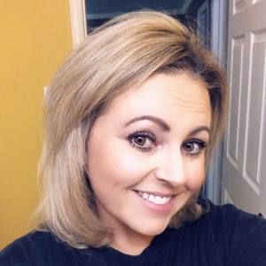 Meet your Posher, Tiffiney